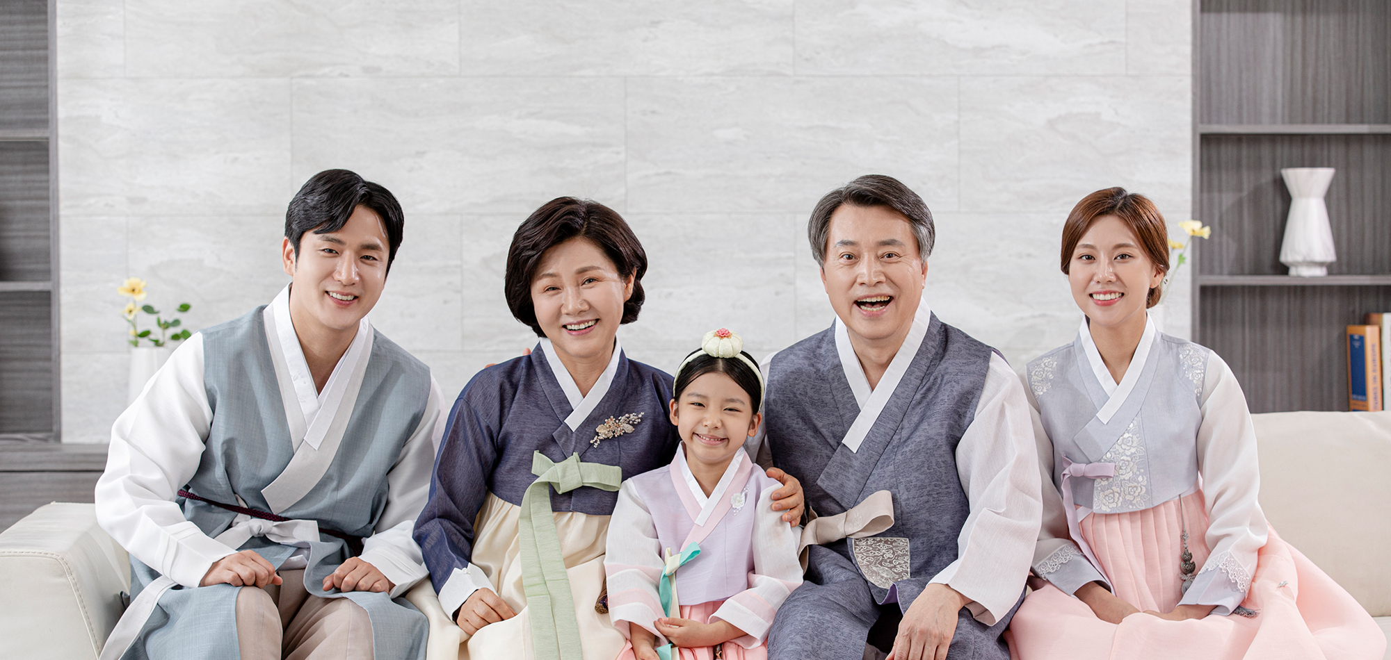 20221114110908_trHYBh1e.jpg_carousel_울산한복대여전문_더완한복,울산한복대여전문,울산드레스대여,울산혼주한복대여,울산돌한복대여,울산메이크업,울산혼주메이크업,울산돌상대여,울산돌스튜디오,울산돌잔치한복대여,울산돌잔치드레스대여,울산화동드레스대여
